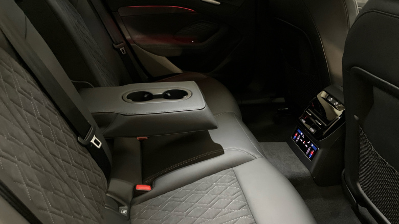 Audi A6 2.0 e-Hybrid Qtro 299 Launch Edition 4dr S Tronic Saloon